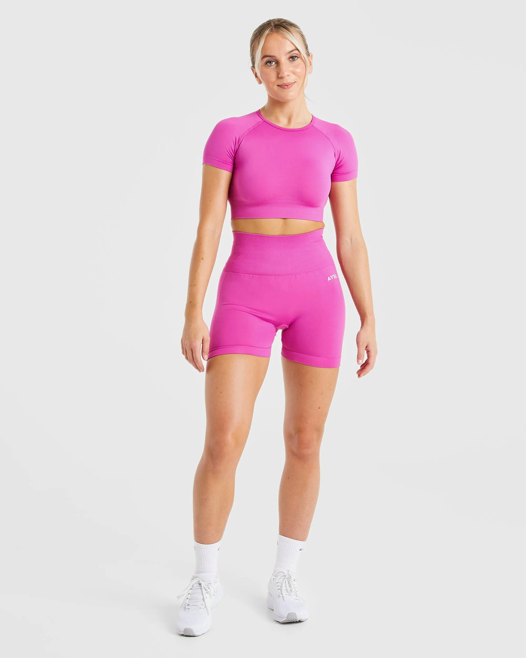 Empower Seamless High-Waisted Shorts - Vibrant Magenta for Ultimate Comfort and Style