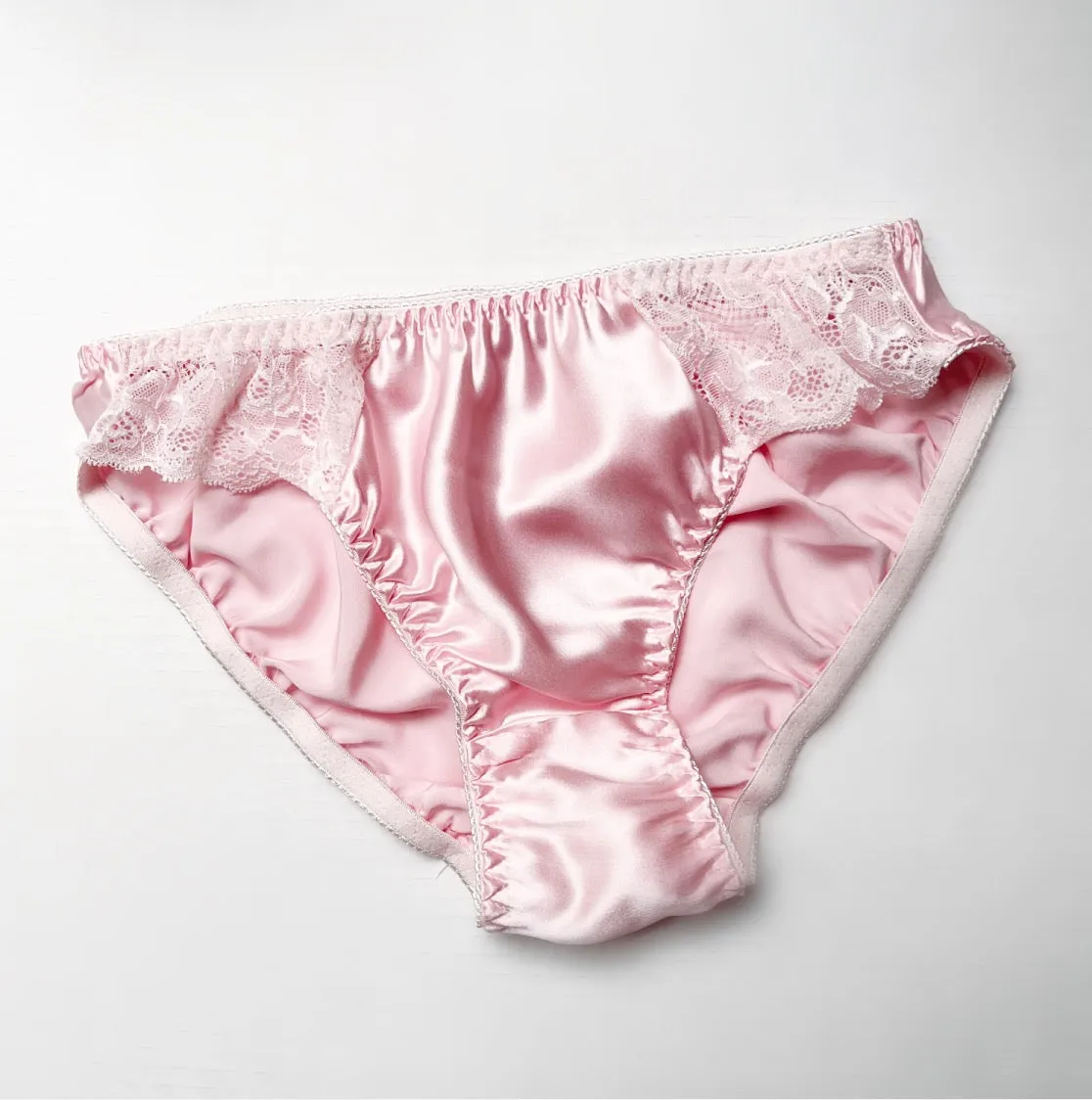 Silk bikini brief with scalloped lace